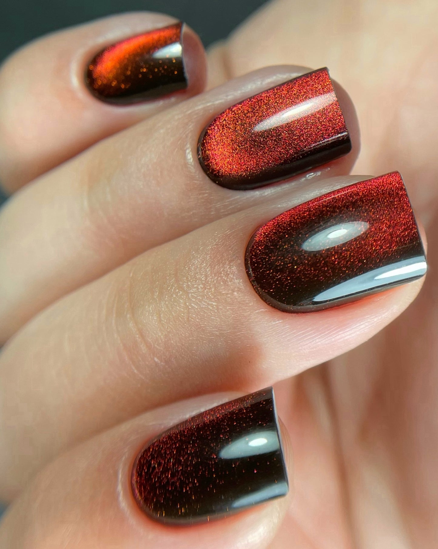 CAT EYE #062 - BORDEAUX OBSCUR - ROUGE ATELIER (PRE-SALE)